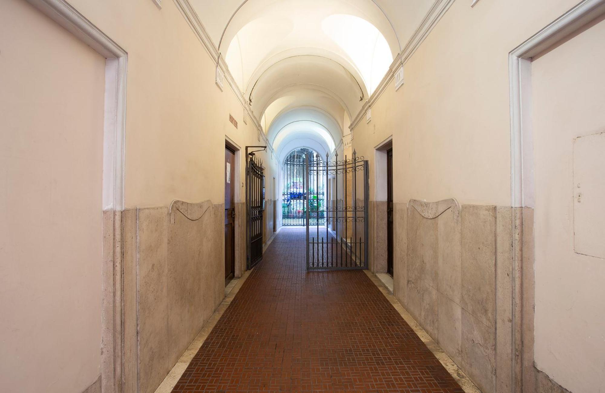 Domus Minervae Apartment Rome Bagian luar foto
