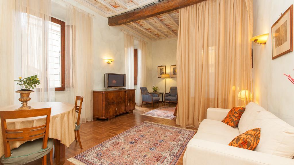 Domus Minervae Apartment Rome Ruang foto